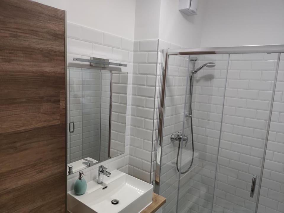 Andromeda Apartman Sarvar Exterior photo
